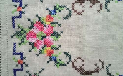 Beautiful Vintage tray cloth