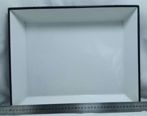 Oh what a find! Beautiful large oblong enamel dish