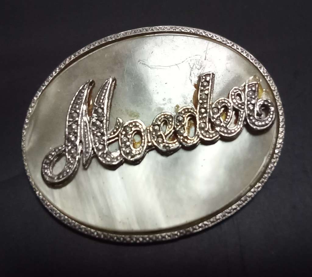 Lovely Vintage `Moeder` brooch