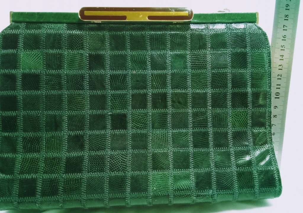 Exceptionally beautiful green vintage Pointer handbag