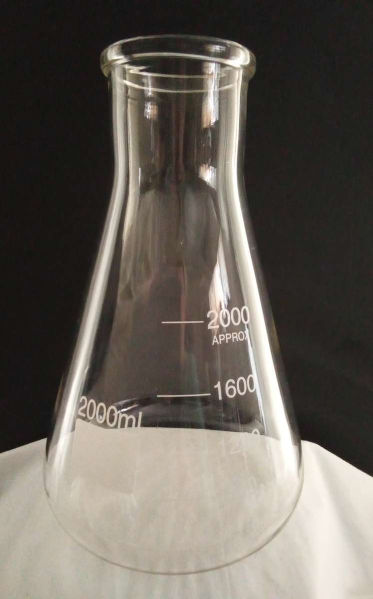 Two liter flask beaker