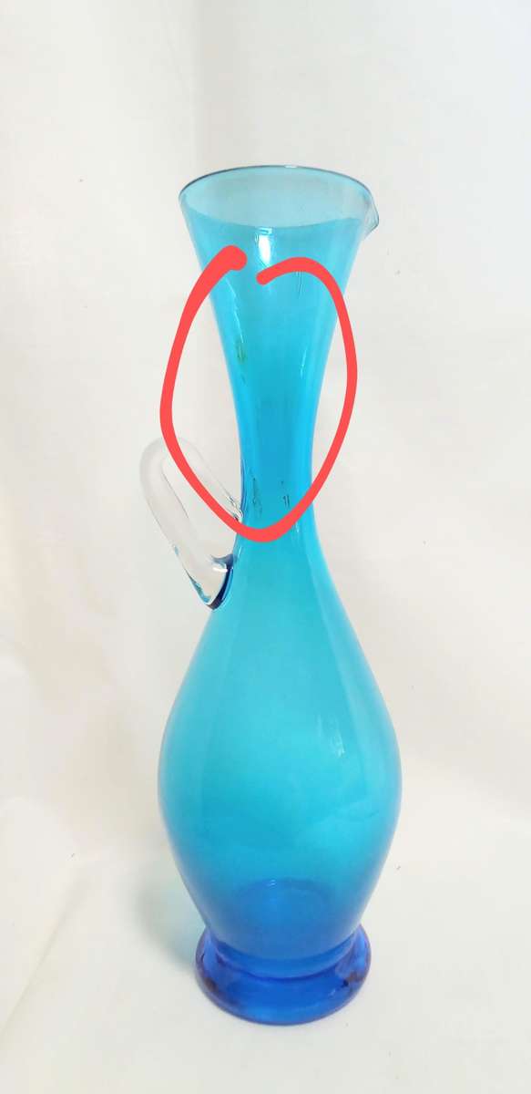 Lovely Vintage turquoise glass vase