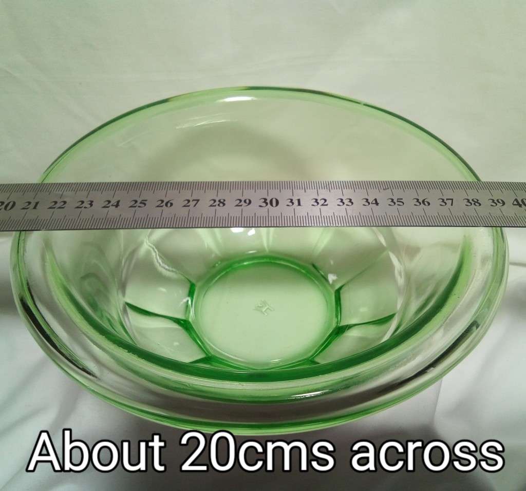 Stunning Vintage Rest Well Green Uranium glass mixing bowl by HAZEL-ATLAS (c.1929)