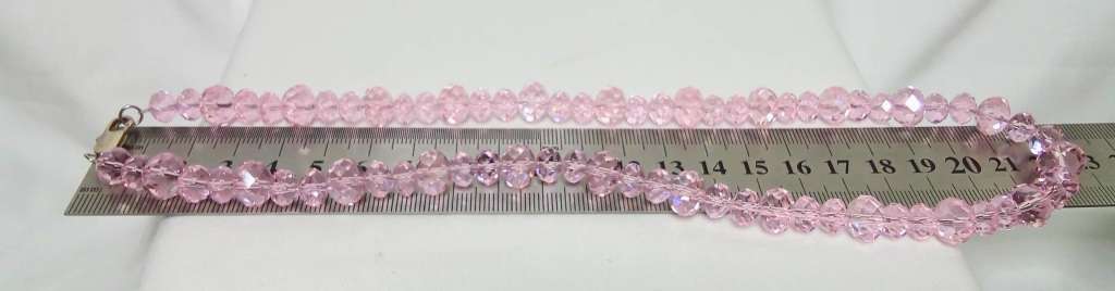 Glorious vintage sparkling pink crystal necklace
