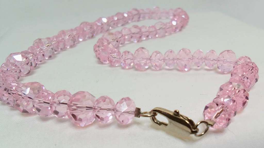 Glorious vintage sparkling pink crystal necklace