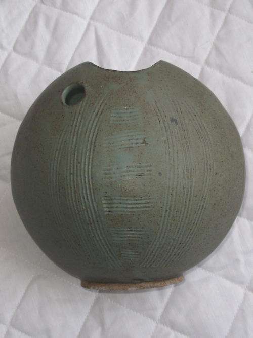 WELSH POTTERY - LOVELY STYLISED FISH VASE