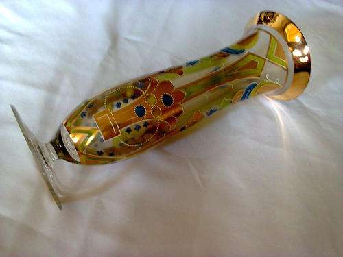 VINTAGE VENETIAN GLASS VASE, BEAUTIFULLY DECORATED IN GILT - ART NOUVEAU?