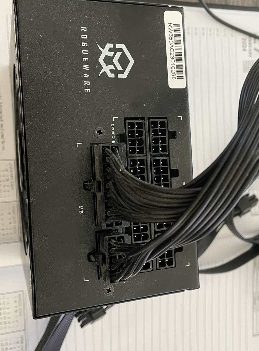 Rogueware - Modular 650w Power supply