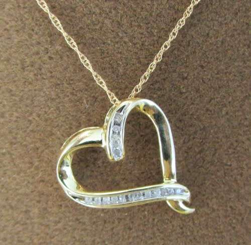 Glittering Diamond Heart Pendant [0.15ct] Round Cut [Yellow Gold]+Optional chain