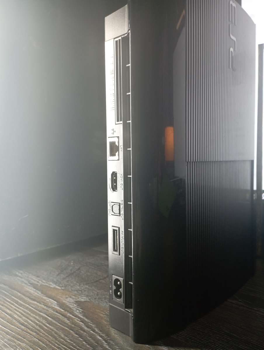 Used PlayStation 3 Console with 500gb hdd - Great Condition