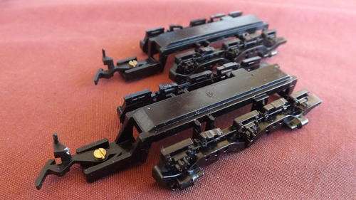 HO Model Railroad - Set of trucks (pair)
