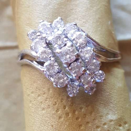 1.00 CT (+-) DIAMOND RING - 8 KT SOLID WHITE GOLD