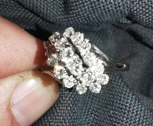 1.00 CT (+-) DIAMOND RING - 8 KT SOLID WHITE GOLD