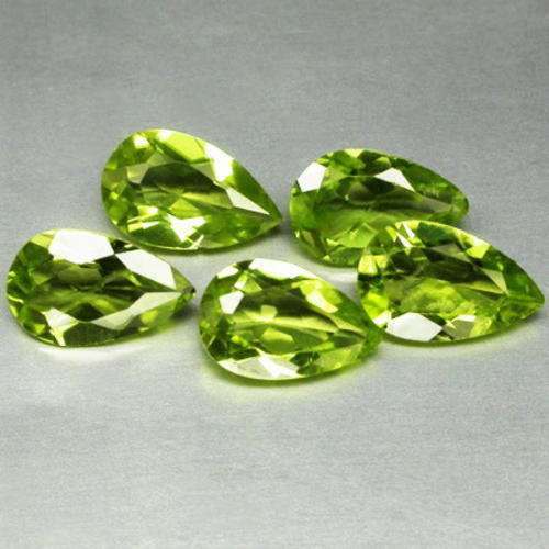 STUNNING Set of 5 GENUINE  PERIDOTS!!