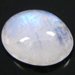 DAZZLING 3.80cts Mystic Rainbow Blue  MOONSTONE  !