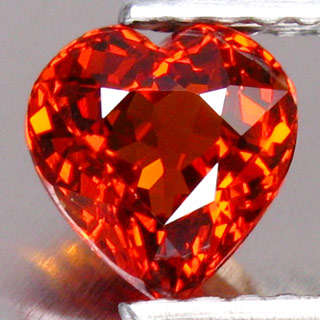 Unique  Genuine 1.05cts Natural  Mandarin GARNET!