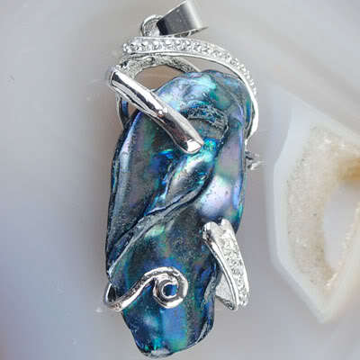 UNIQUE, Genuine Baroque Abnormality PEARL gemstone  Pendant! STUNNING!