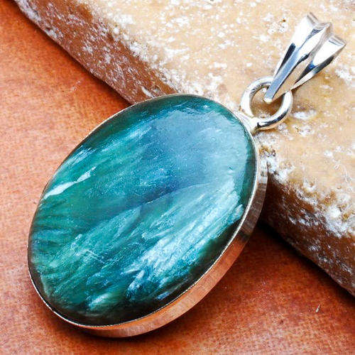 EXQUISITE  Genuine SERAPHINITE Sterling  Silver Pendant!