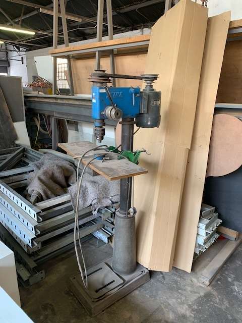 Heavy drilling machine