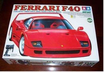 VINTAGE TAMIYA FERRARI F40 IN ORIGINAL BOX