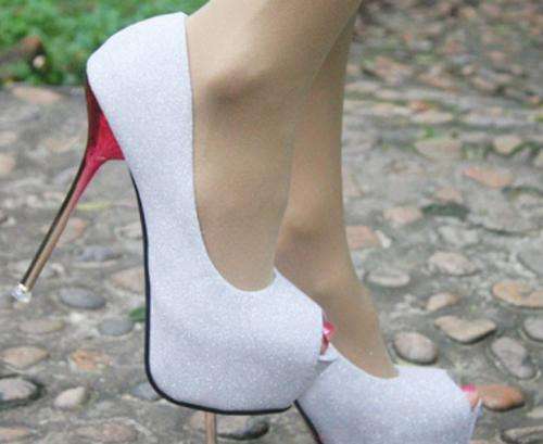 Fashion Silver heel pump