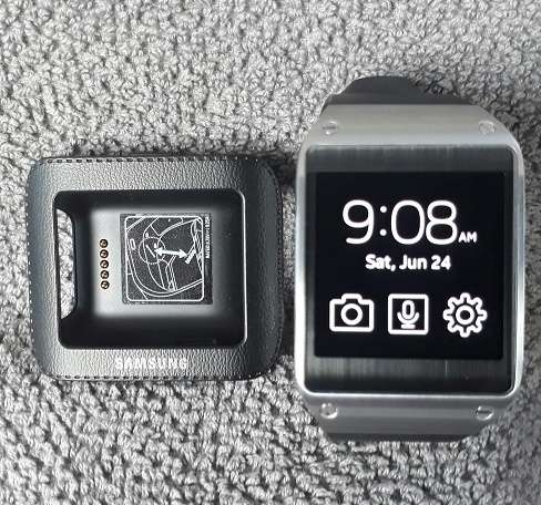 Late Entry Samsung Galaxy Gear SM-V700