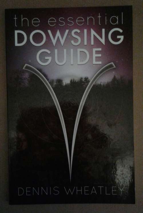 The Essential Dowsing Guide Paperback