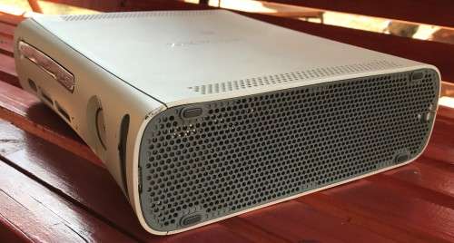 Xbox 360 console (Not working) - For parts