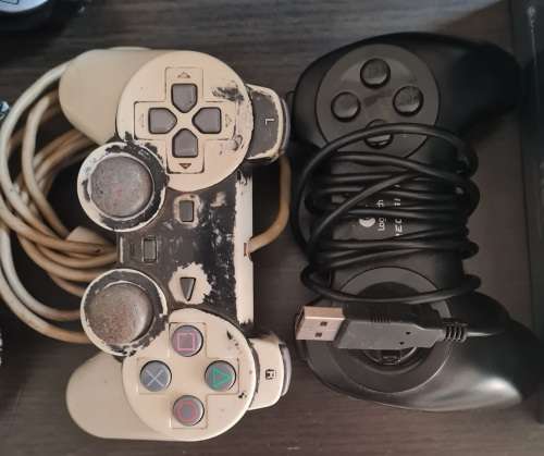Ps/Pc/Xbox controller bundle (selling for parts)