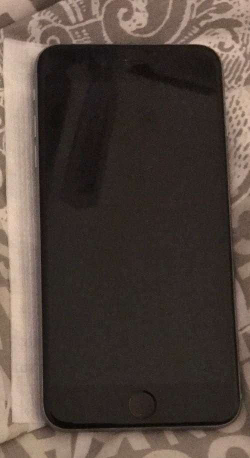 Space Grey I phone 6s plus  128gb- excellent condition with Extras