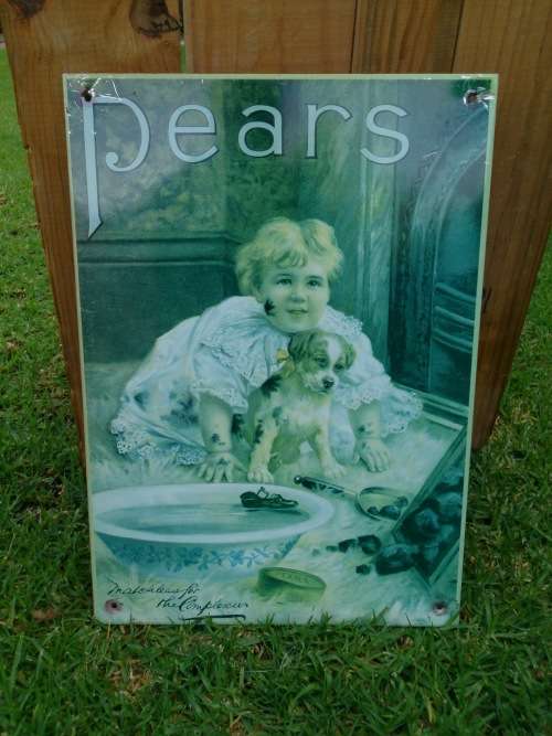 Beautiful PEARS Sign, Awesome decorative piece!