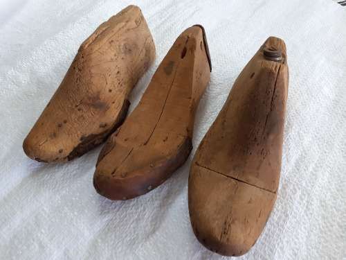 Vintage Cobblers Wooden Shoe Moulds Lot