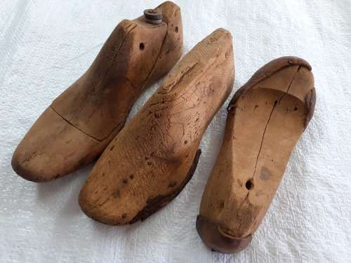 Vintage Cobblers Wooden Shoe Moulds Lot