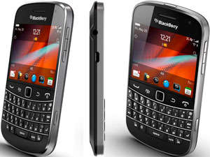***Stunning BlackBerry Bold 9900 Touch***