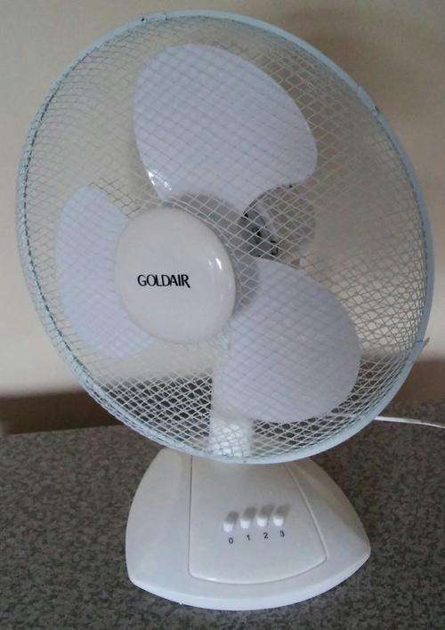 GOLDAIR 40cm Desk Fan