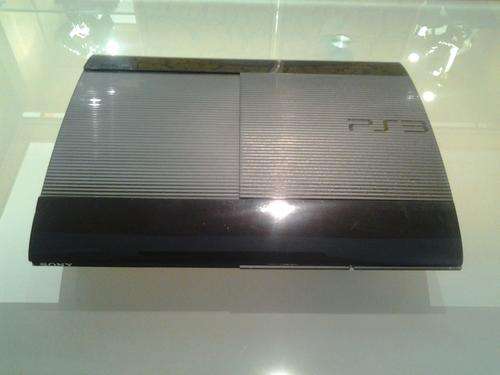 Sony Playstation 3 500 gig Super slim console and dualshock controller! - FREE SHIPPING