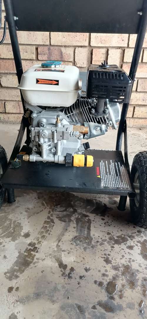 Pressure washer