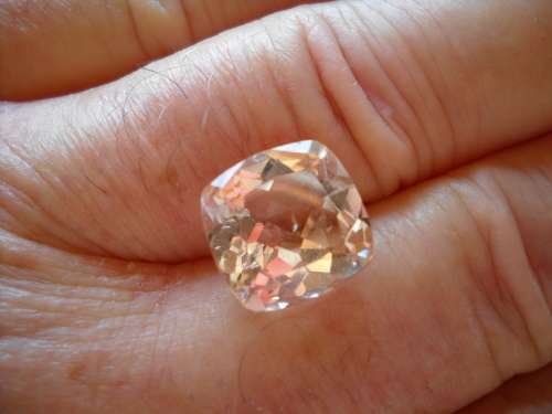 6.72ct.Ravishing Color & Full Sparkling! Natural Pink Morganite Brazil