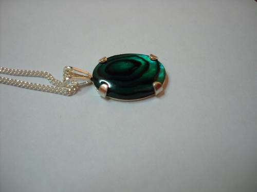 Beautiful Green Paue Shell Set In 925 Sterling Silver Pendant With Sterling Silver Chain