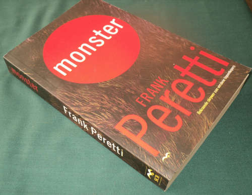 Monster - Frank Peretti (boek)