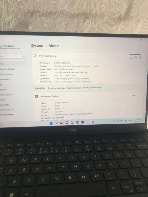 Dell 9305 i7 Laptop 11th Generation