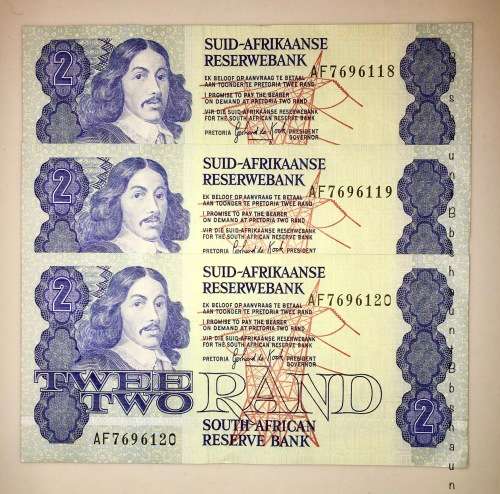 R2 X3  IN SEQUENCE AF7696120-118 UNC GEM ( 1 BID TAKES ALL)