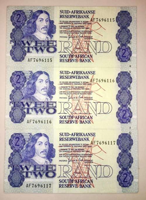 R2 X3  IN SEQUENCE AF7696120-118 UNC GEM ( 1 BID TAKES ALL)