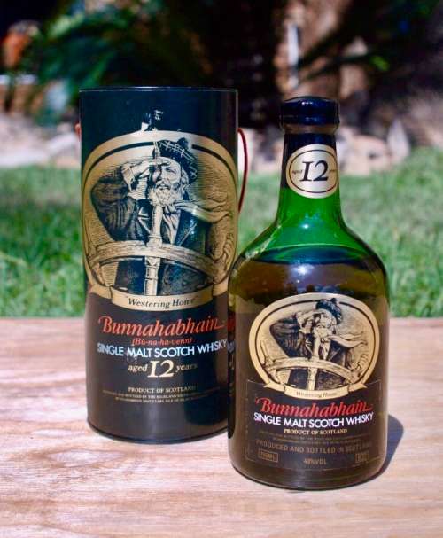 BUNNAHABHAIN SCOTCH WHISKY 12YRS  SEALED ,BOXED,COLLECTABLE