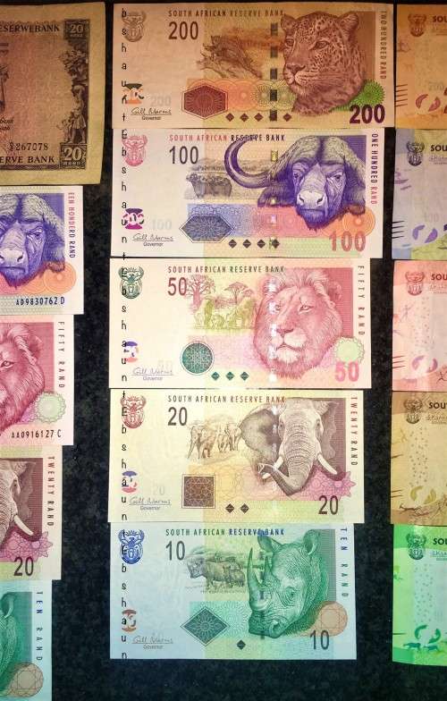SETS OF 3 DIFFERENT GOVERNORS TT MBOWENI 2005 , G.MARCUS 1 ST ISSUE , L.KGANYAGO & G.RISSIK R20