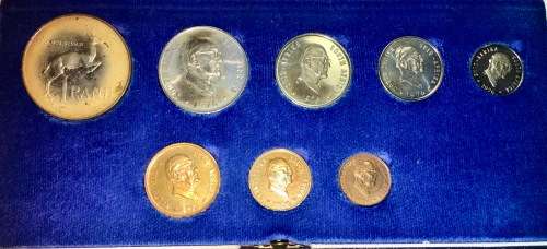S A MINT PROOF SET 1976 WITH SILVER R1 TO 1/2 CENT IN BLUE S A MINT BOX