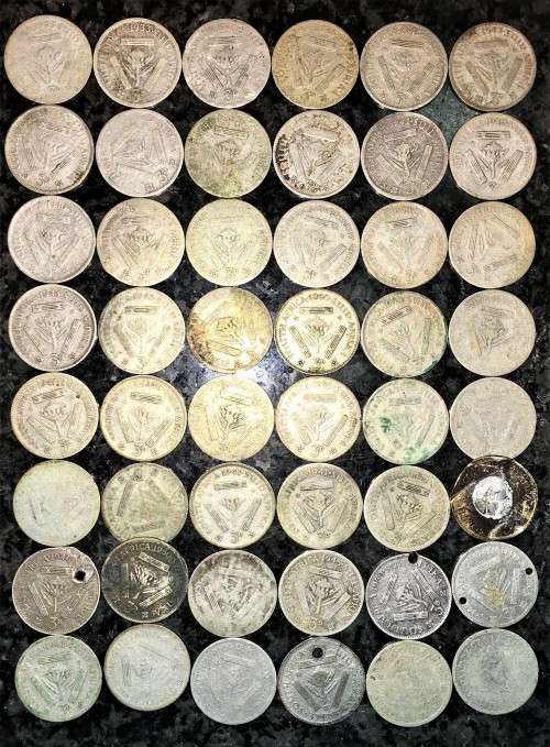 S A UNION SILVER SET 48 X 3D TICKEY  1933 - 1950 - 80% SILVER THREEPENCE (1 BID TAKES ALL)