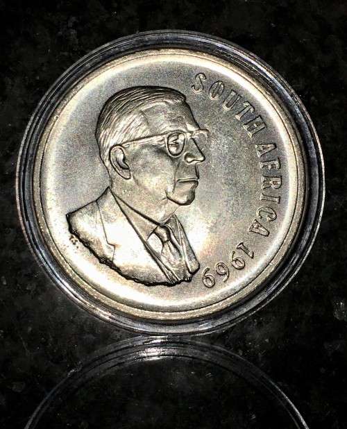 R S A  SILVER R1--1969 ENGLISH HIGHER GRADE-- 80% SILVER IN PERSPEX COIN CAPSULE