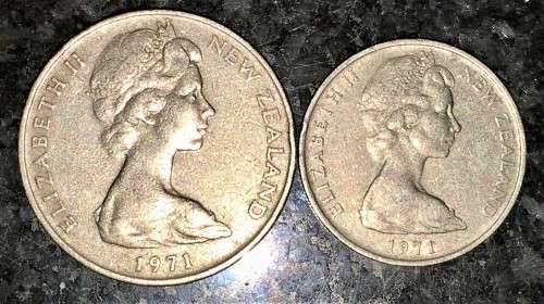 NEW ZEALAND SET 20 CENT & 10 CENT 1971 (1 BID TAKES ALL)