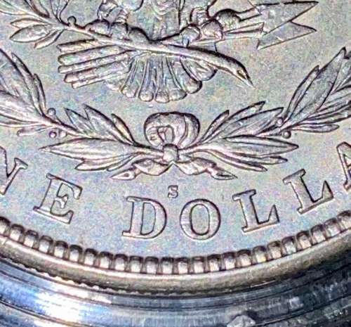 U S A  SILVER  1 DOLLAR MORGAN DOLLAR 1921 VERY GOOD CONDITION SAN FRANCISCO MINT IN CAPSULE